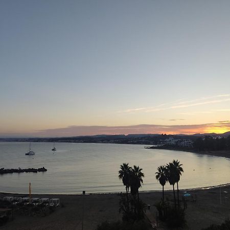 埃斯特波纳Front Sea View Penthouse公寓 外观 照片