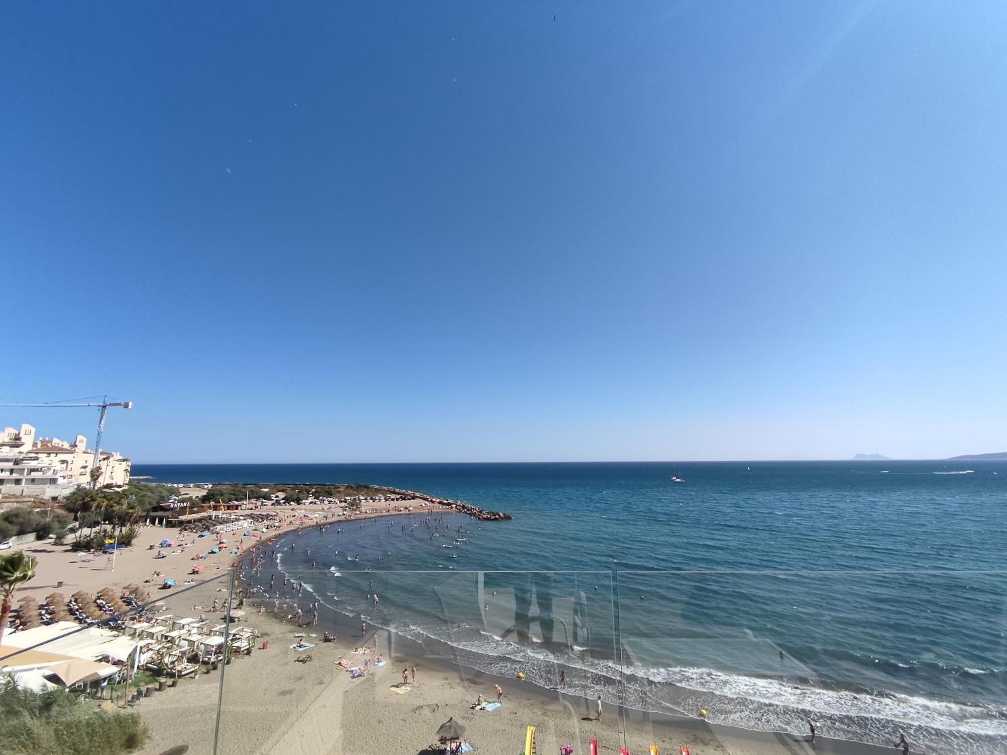 埃斯特波纳Front Sea View Penthouse公寓 外观 照片